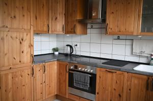 Dwa oddzielne pokoje pry metro Kondratowicza