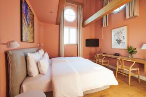 MOMA1890 Boutique Hotel