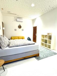 Central Opera Apartment 140 m2