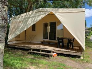Campings Camping de l'Etang du Pays Blanc : photos des chambres
