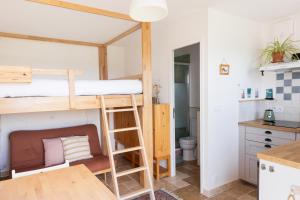 Maisons de vacances Cote et Rove Maison mignon au bord de mer : photos des chambres