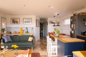 Maisons de vacances Cote et Rove Maison mignon au bord de mer : Maison 1 Chambre