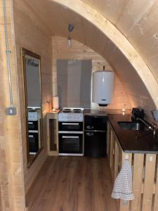 Executive Pod and Jacuzzi