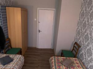 Jalaka, Nice 2-bedroom apartment - 1 big bed - 2 single bed