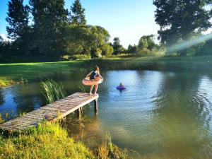 Mazurskie Klimaty - niezależny, ogrodzony apartament z werandą