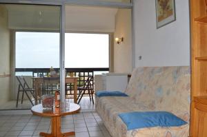 SP080-016 Studio cabine mezzanine 5 couchages SAINT PIERRE LA MER