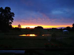 Mazurskie Klimaty - niezależny, ogrodzony apartament z werandą