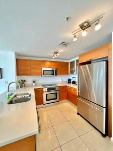 Stylish and Spacious Condo Prefect to Enjoy Miami!
