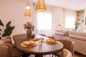 Bravissimo Maragall, very spacious and central