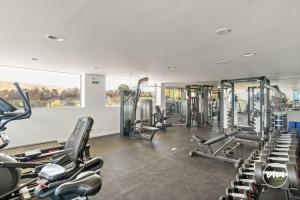 ViVi Homes - Casa Sereno - lagoon - pool - garden - view