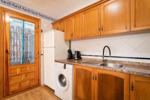 Casa en la playa con piscinas costa