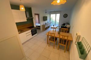 Beautiful T2 with swimming pool - near park