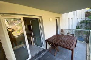 Beautiful T2 with swimming pool - near park