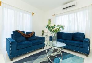 Crown ll-3 Bedrooms-Pool-Close to everything!