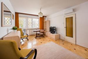 Dolina Służewiecka Homely Apartment by BookingHost