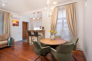 Soleil - shine of the old town, parking & sauna