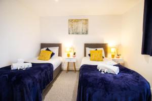 18CB 2 bedroom Apartment, Sleeps 4, Long Stays, Free Parking in a great location