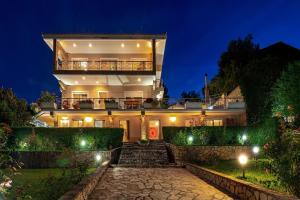 Villa Thea 1h 50min from Athens Intl Airport
