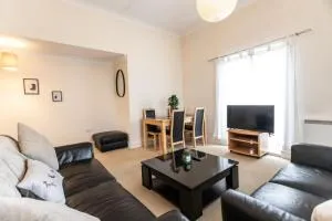 12 Bradford Old Town Swindon, 2 Bedroom, Sleeps 5, Free Secure Parking, Wifi, Long Stay Disc - 奥格本圣乔治