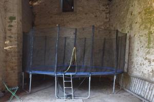Maisons de vacances LE GARDEN FAMILY - RANDO ESCALADE- Gite avec Jardin spacieux - Confort & Wifi - Parking prive - Golf et chateau a 15 minutes : photos des chambres