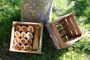 Maisons de vacances LE GARDEN FAMILY - RANDO ESCALADE- Gite avec Jardin spacieux - Confort & Wifi - Parking prive - Golf et chateau a 15 minutes : photos des chambres