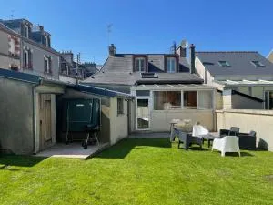 Maison 6 personnes veranda et jardin - Équeurdreville