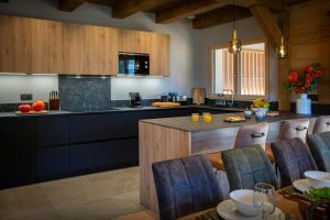 Chalet La Cachette - OVO Network