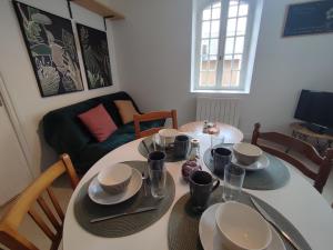 Les Douves Enchanteresses Appart