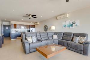 Ocean View, 2 Infinity Pools, Pedregal, Walkable