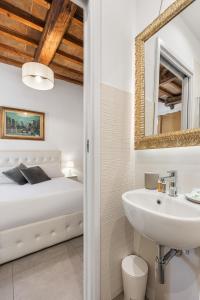 Roped Rooms Florence