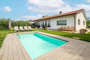 Villino di Elena by VacaVilla