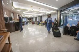 BRIGHT TOWER HOTEL - 希伯仑