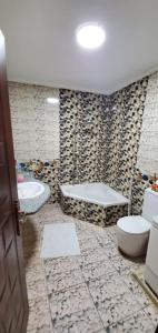 family appartment beside four seasons hotel with sea view