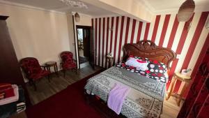 family appartment beside four seasons hotel with sea view