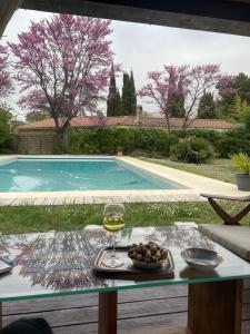 Villas Au Coeur de Vaison la Romaine Maison de charme, jardin, piscine. : photos des chambres