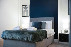 New! Stylish 4BR in St Johns