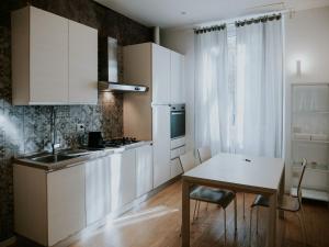 APPARTAMENTO Superstudio 2 bedrooms HEART OF MILAN