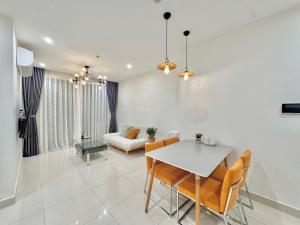 Emma House 5 - Rainbow 1BR Vinhomes Grand Park Q9