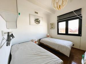 Villas Villa Cosy pour 6 personnes avec piscine privee et vue panoramique sur les iles et les collines a La Londe les Maures : photos des chambres