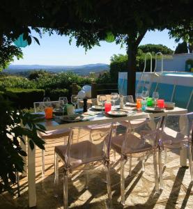 Villa Cosy pour 6 personnes avec piscine privée et vue panoramique sur les îles et les collines à La Londe les Maures
