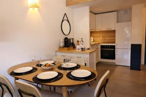 Appartements Residence de charme T3 avec piscine et acces plage : photos des chambres