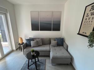 Apartment Lena - NEW, at seafront and with beach access!!! 