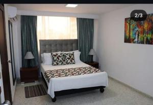 Varzalojate Torre de Granada