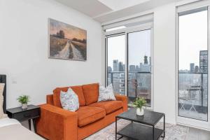 Sunset View Studio by Eaton Centre