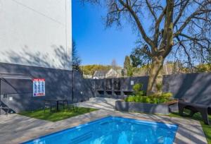 The Bolton Rosebank, Rosey Cosy Escape