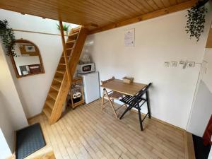 Super Small Micro-Treehouse in the centre 