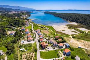 Apartments Neda with Sea View 