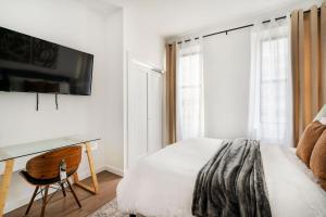 1290-10 New Renovated 2 Bedrooms in UES