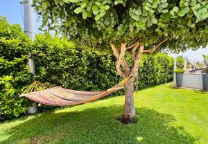 Villetta Apani Pool - The Fab Stay