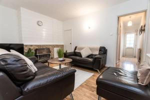 Green Road, Long Stay Disc, Parking, Sleeps 7, 3 Bedrooms